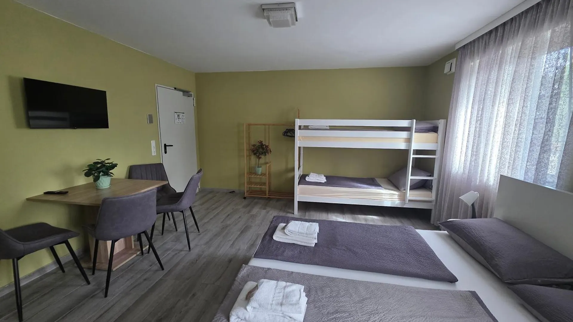 Prime Living Apartments Kueche Netflix Nuremberg 0*,  Germany